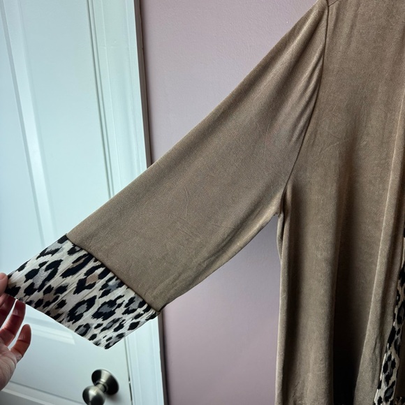 Chicos Travelers Jacket Animal Print Border 2 / Large - Picture 4 of 10